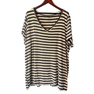 Torrid Shirt Womens 5 Black Striped Tunic V-Neck Ruffle Lightweight Stretch Cozy